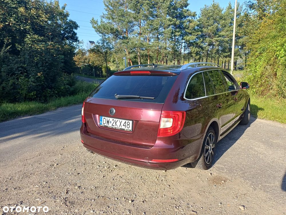 Skoda Superb 2.0 TDI Ambition - 4