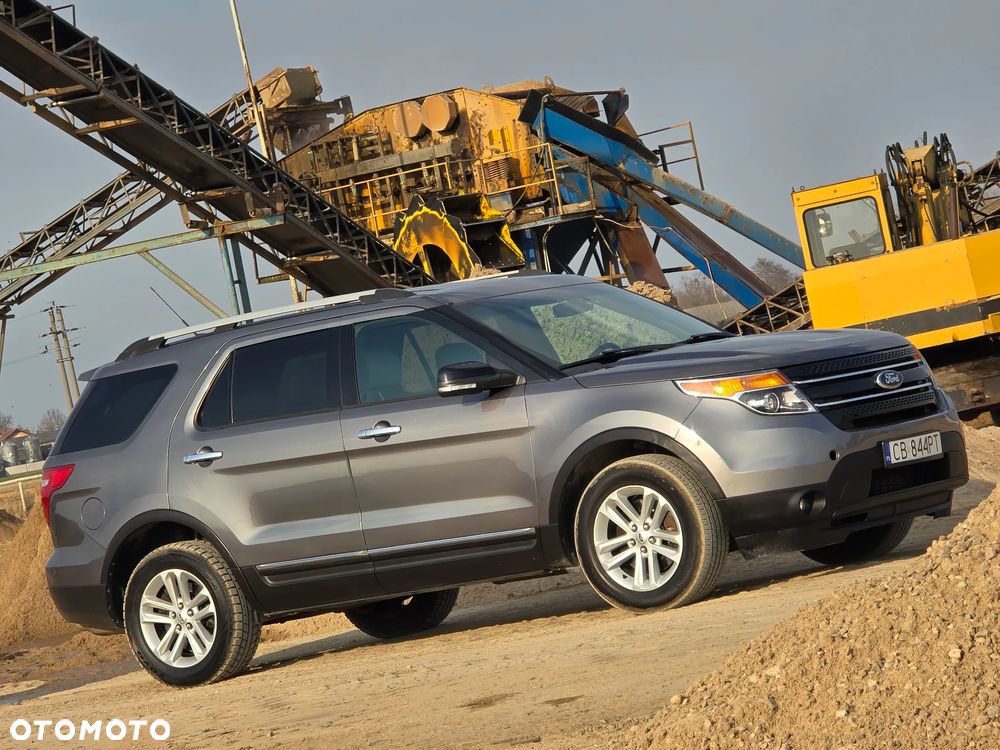 Ford Explorer - 25