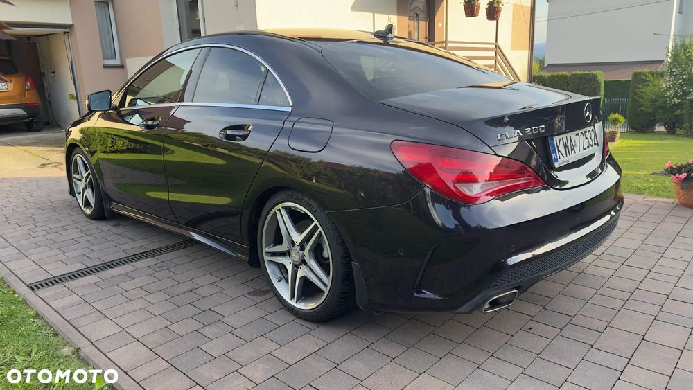 Mercedes-Benz CLA 200 7G-DCT AMG Line - 5