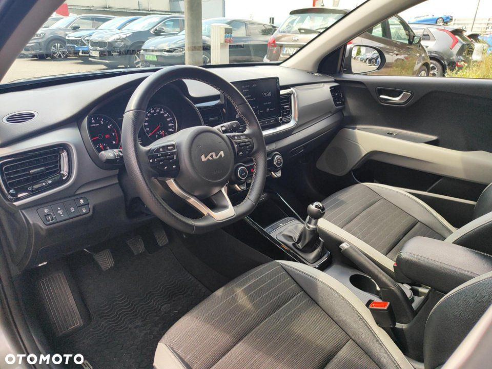 Kia Stonic - 9