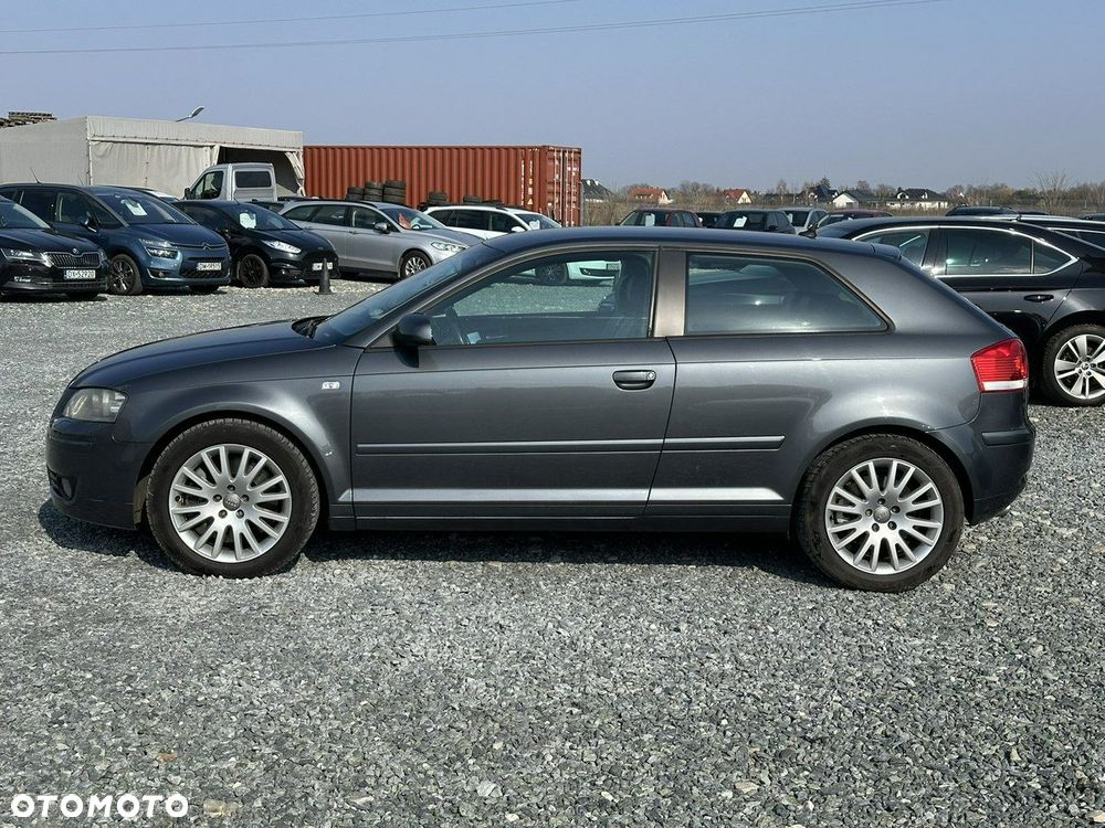 Audi A3 3-drzwiowe 3.2 quattro S tronic Ambition - 9
