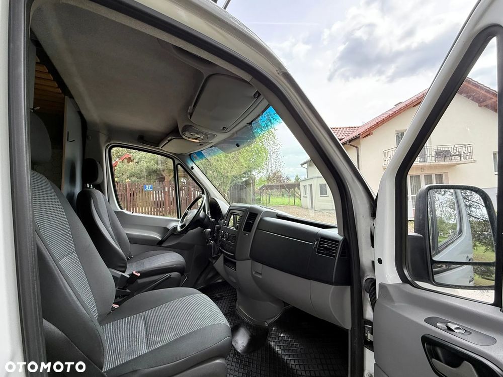 Mercedes-Benz Sprinter - 21