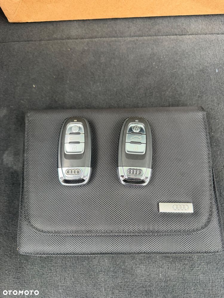 Audi A4 Limousine - 31