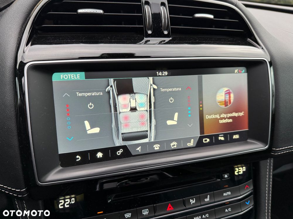 Jaguar F-Pace 30d AWD R-Sport - 28