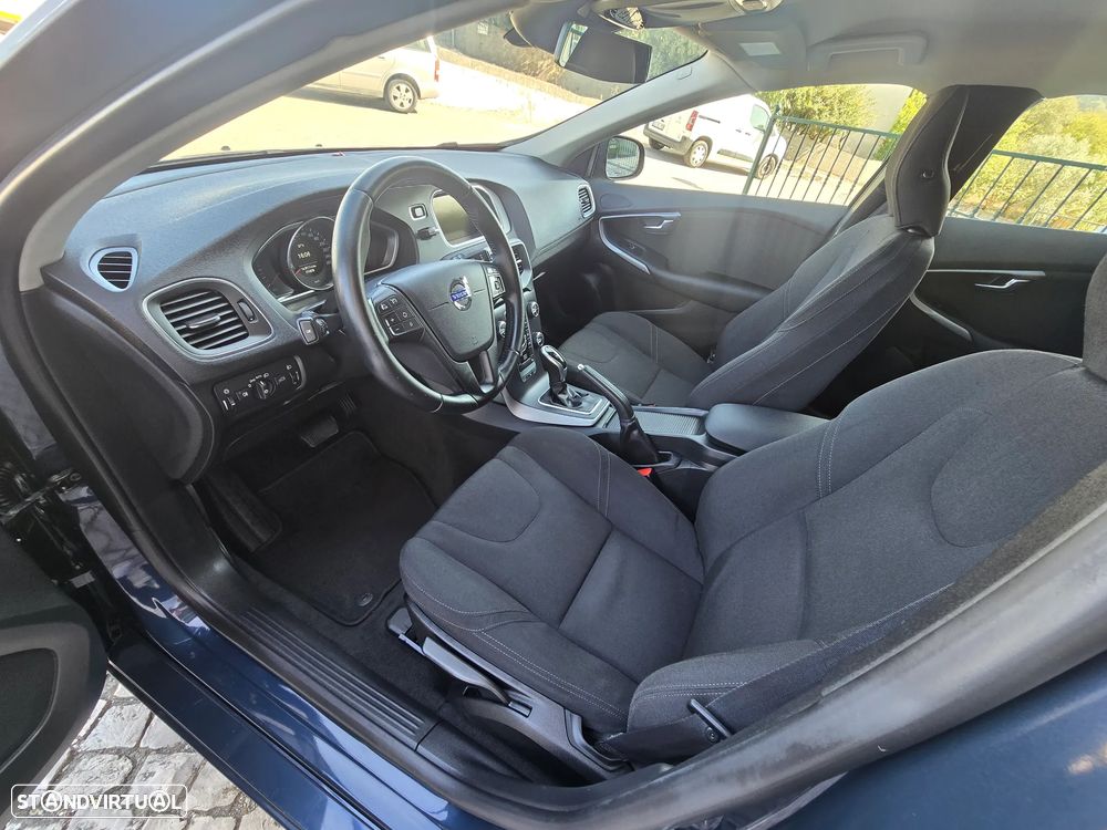 Volvo V40 D2 Powershift Momentum - 7