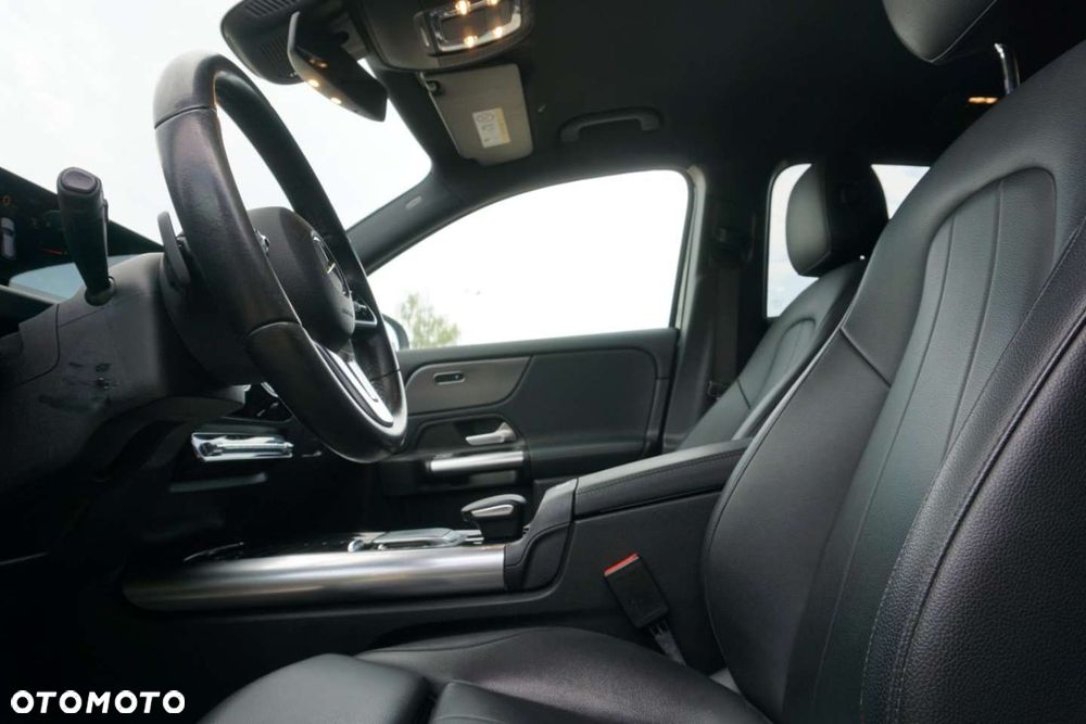 Mercedes-Benz GLA 220 d 4-Matic Progressive 8G-DCT - 15