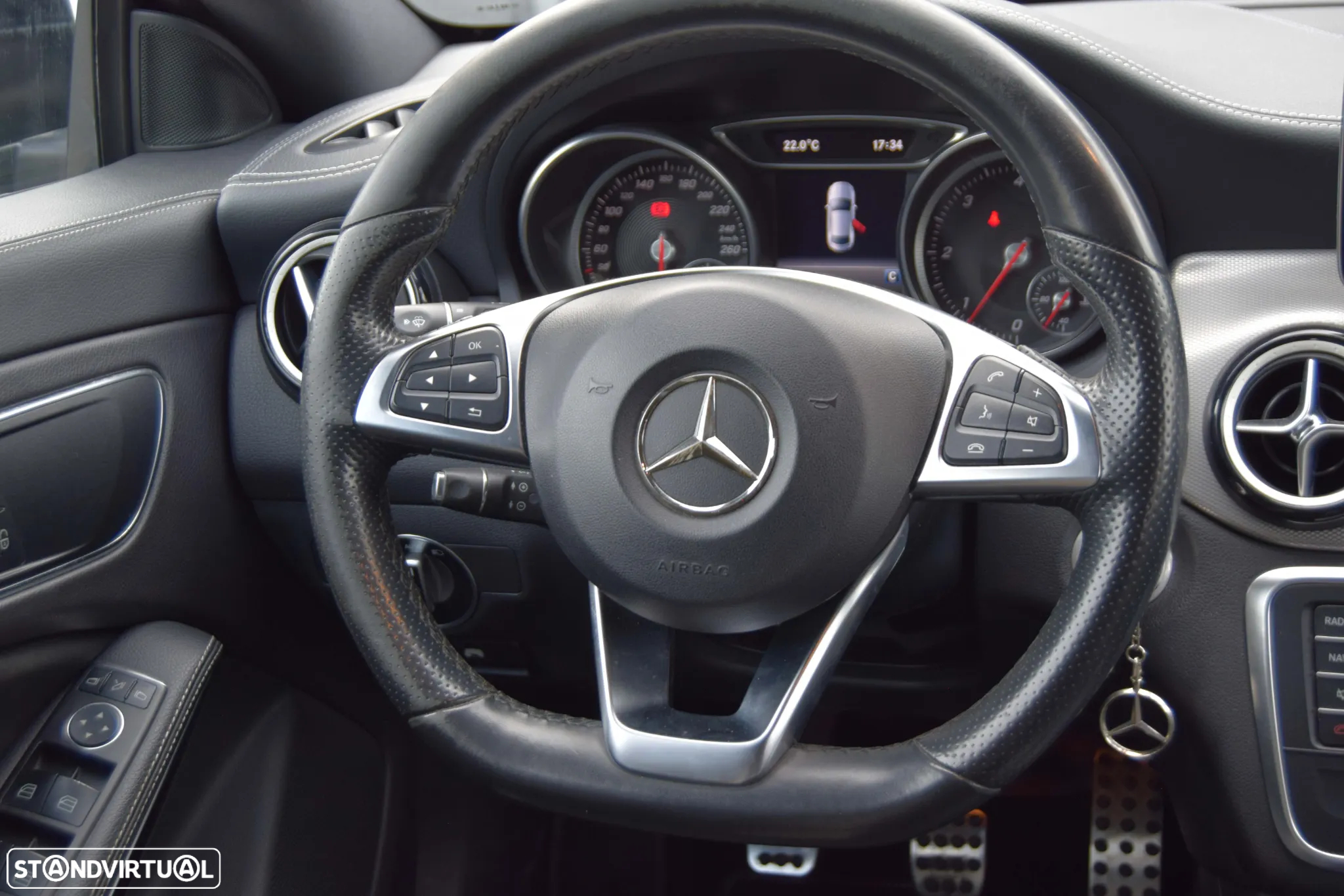 Mercedes-Benz CLA 200 d AMG Line - 34