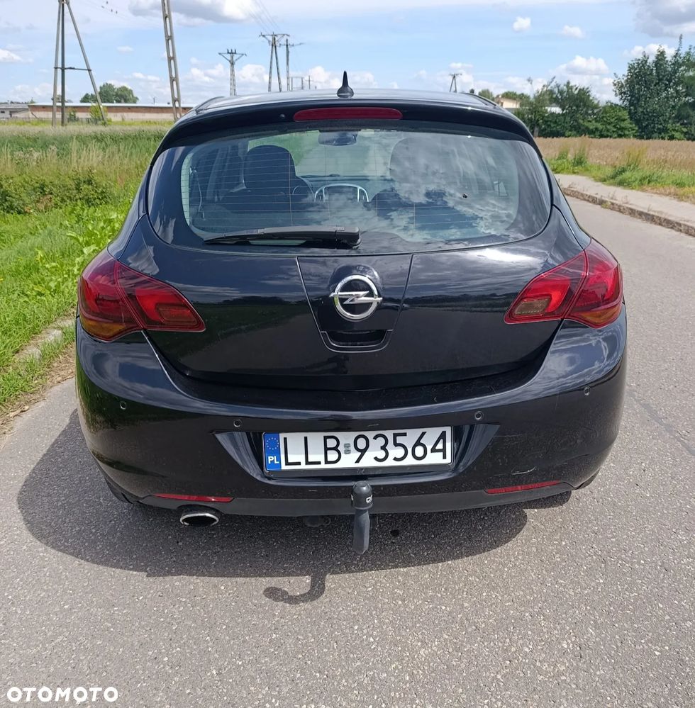 Opel Astra 2.0 CDTI Cosmo - 6