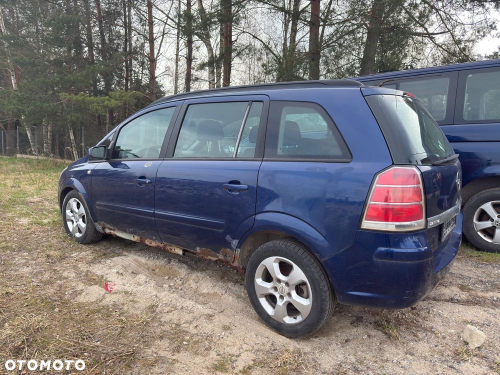 Opel Zafira - 4