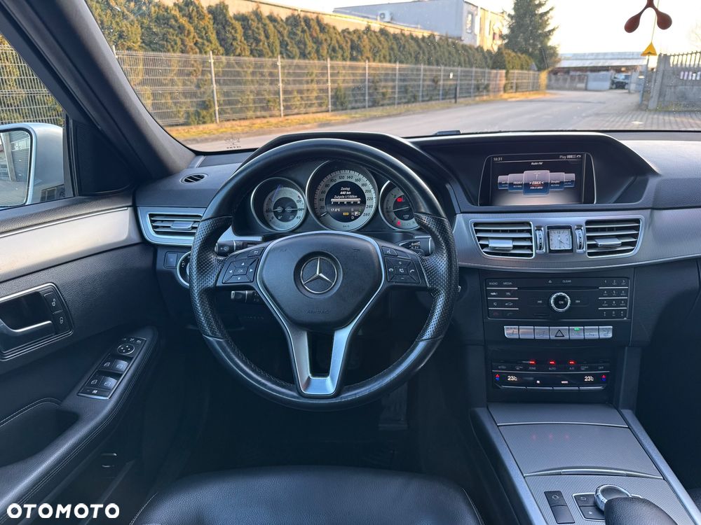 Mercedes-Benz Klasa E 200 BlueTEC 7G-TRONIC Avantgarde - 19