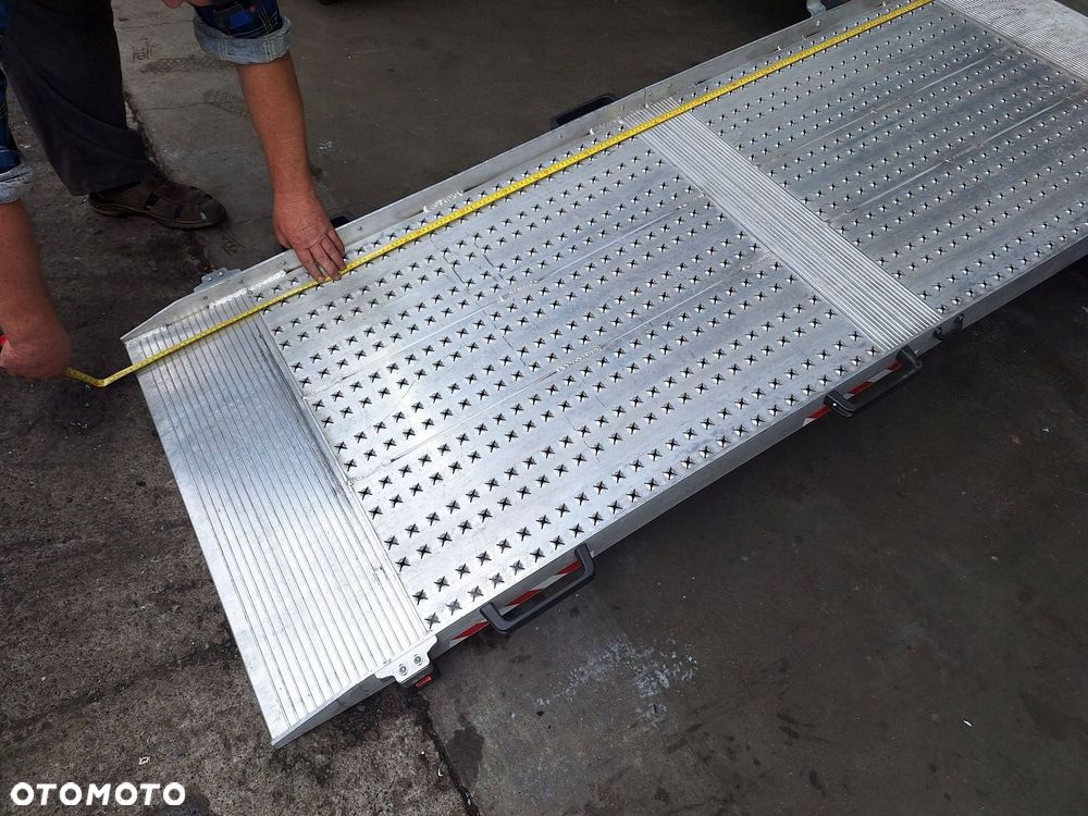 RAMPA ALUMINIOWA PODJAZD DLA NIEPEŁNOSPRAWNYCH NAJAZD RENAULT CITROEN FIAT - 3