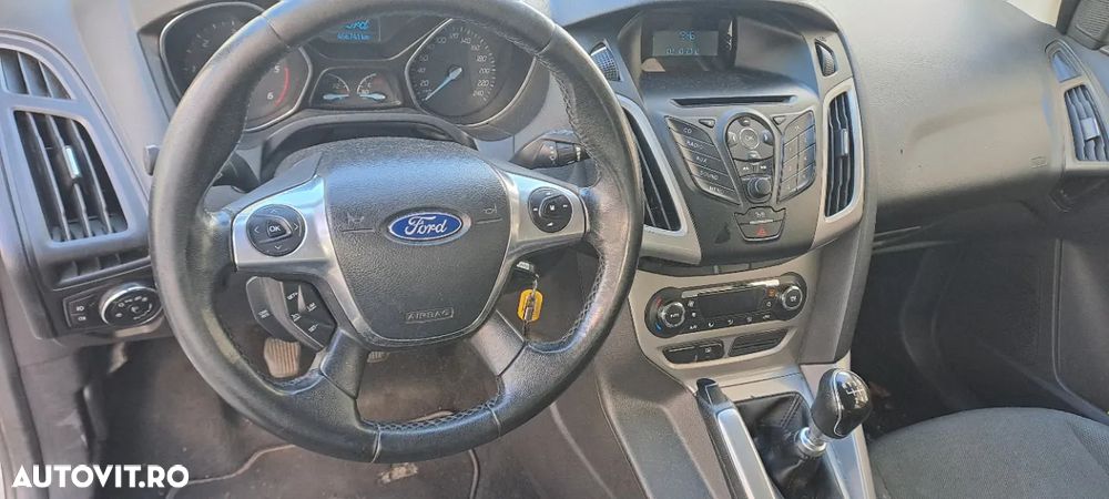 Ford Focus 1.6 TDCI DPF Trend - 10