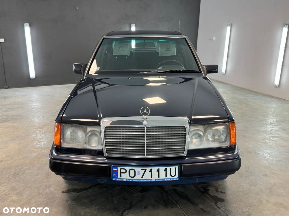 Mercedes-Benz W124 (1984-1993) - 36