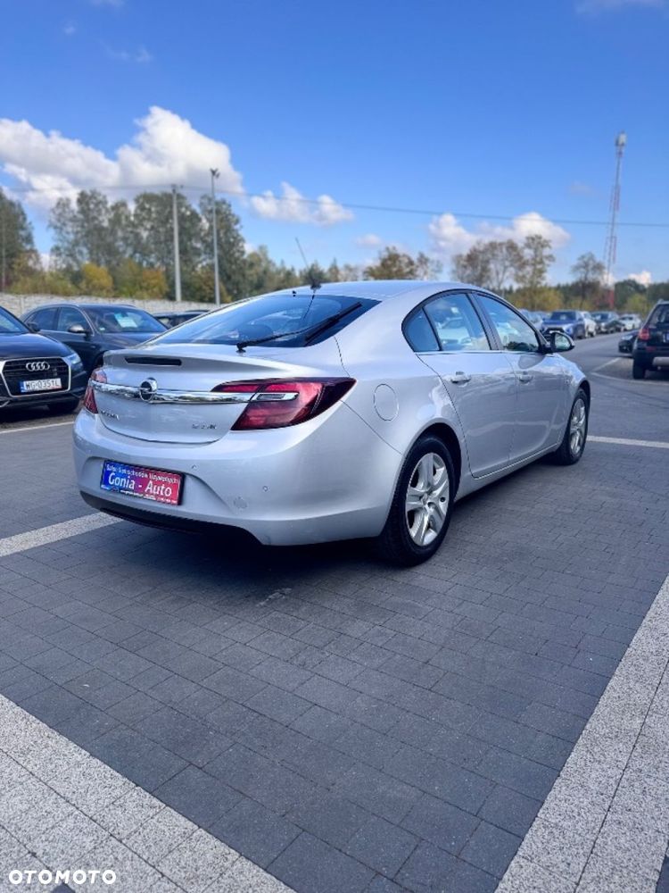 Opel Insignia - 8
