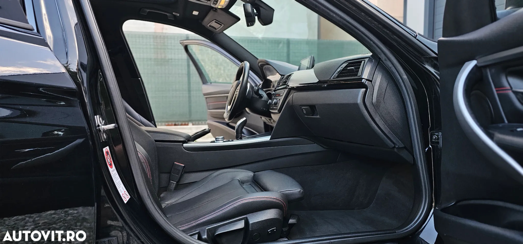 BMW Seria 3 320d Aut. Blue Performance Sport Line - 16