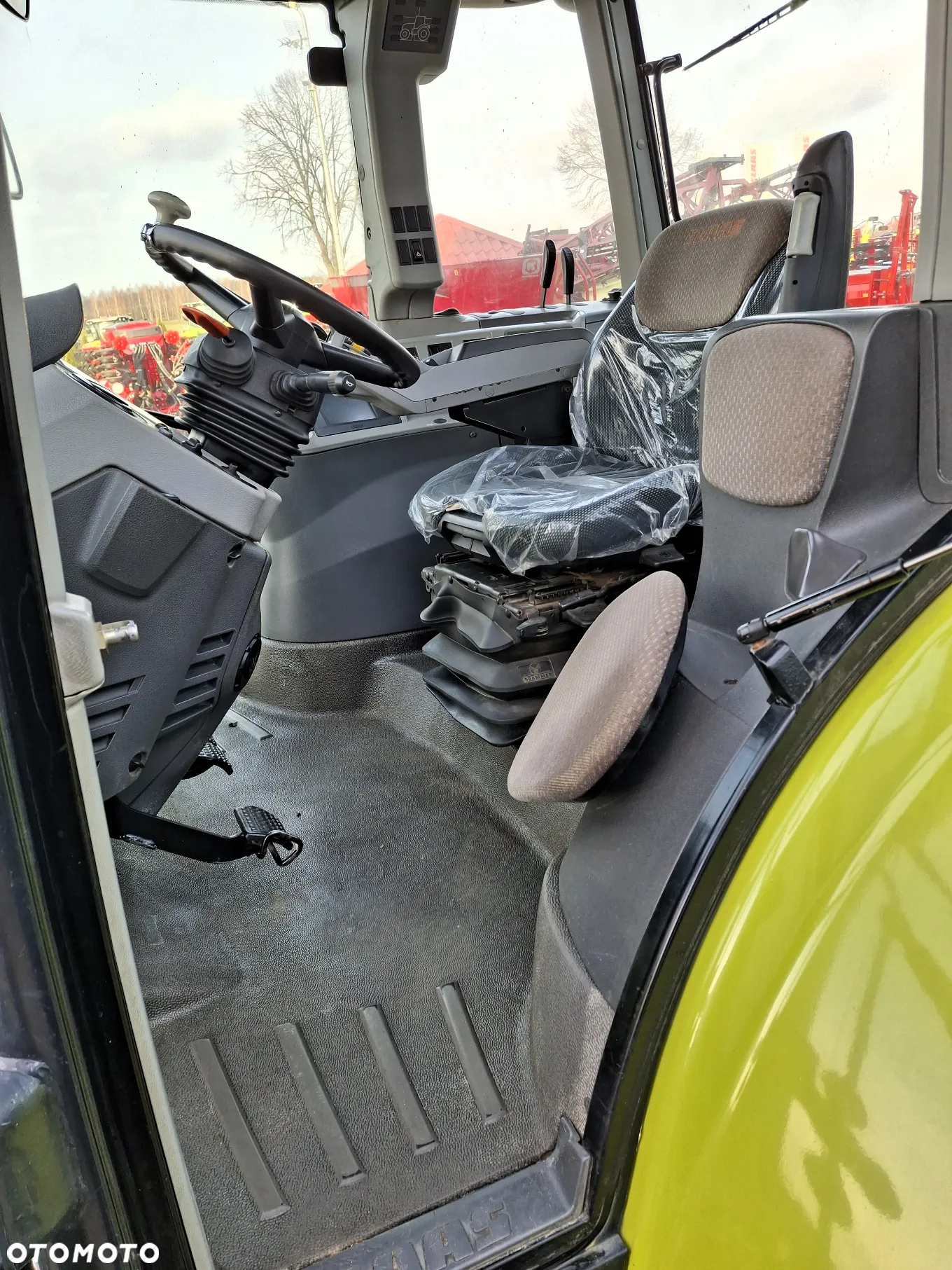 Claas 175 tys netto Axion 840 CEBIS - 12