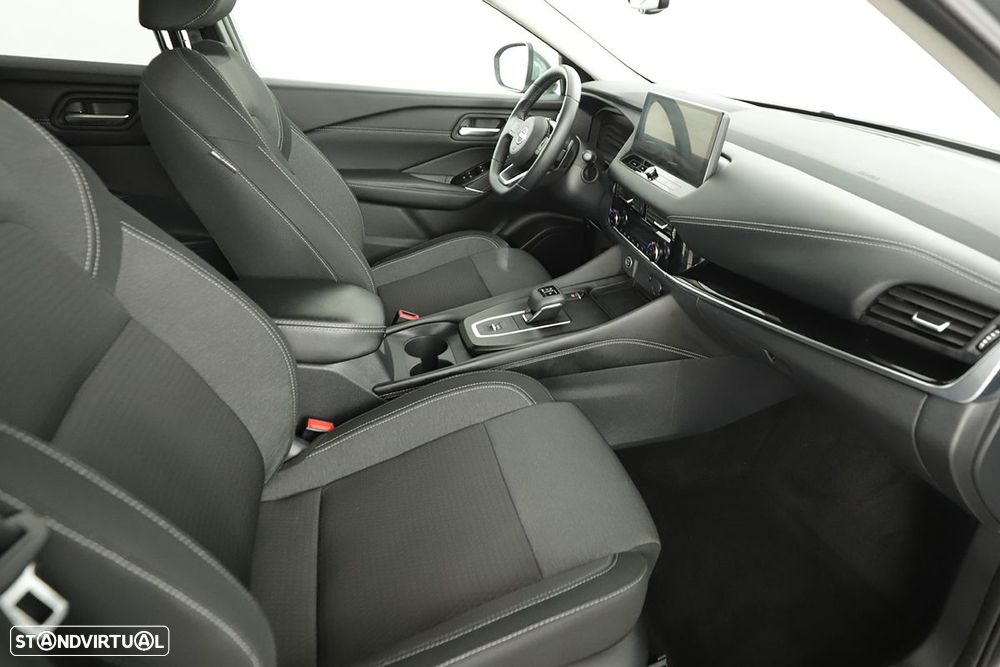 Nissan Qashqai 1.3 DIG-T N-Connecta Xtronic - 19