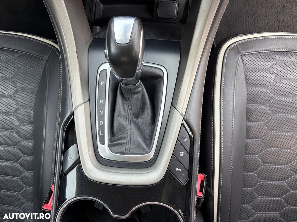 Ford Mondeo - 31