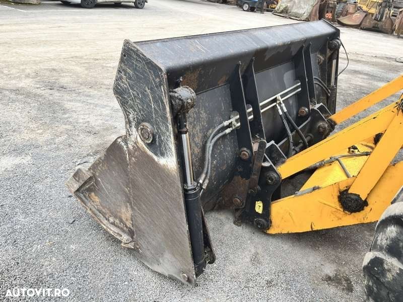 JCB 4CX - 4