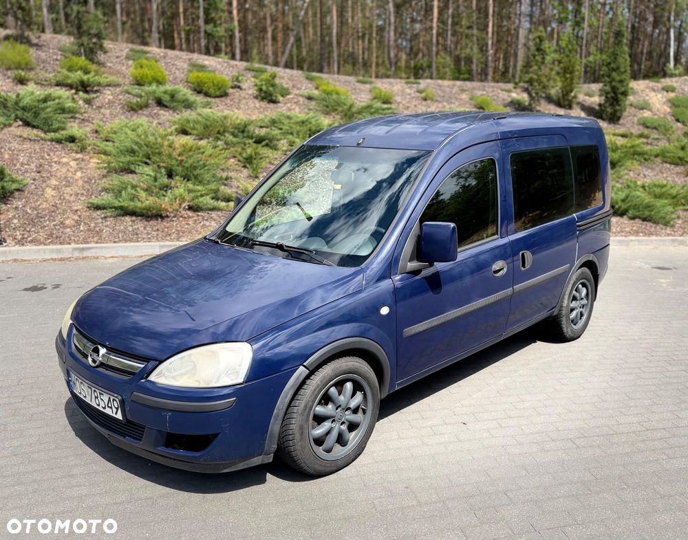 Opel Combo Tour Cosmo - 8