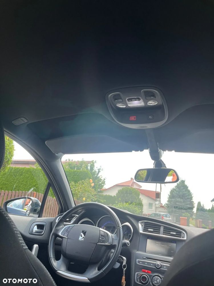 DS Automobiles DS 4 Crossback - 12