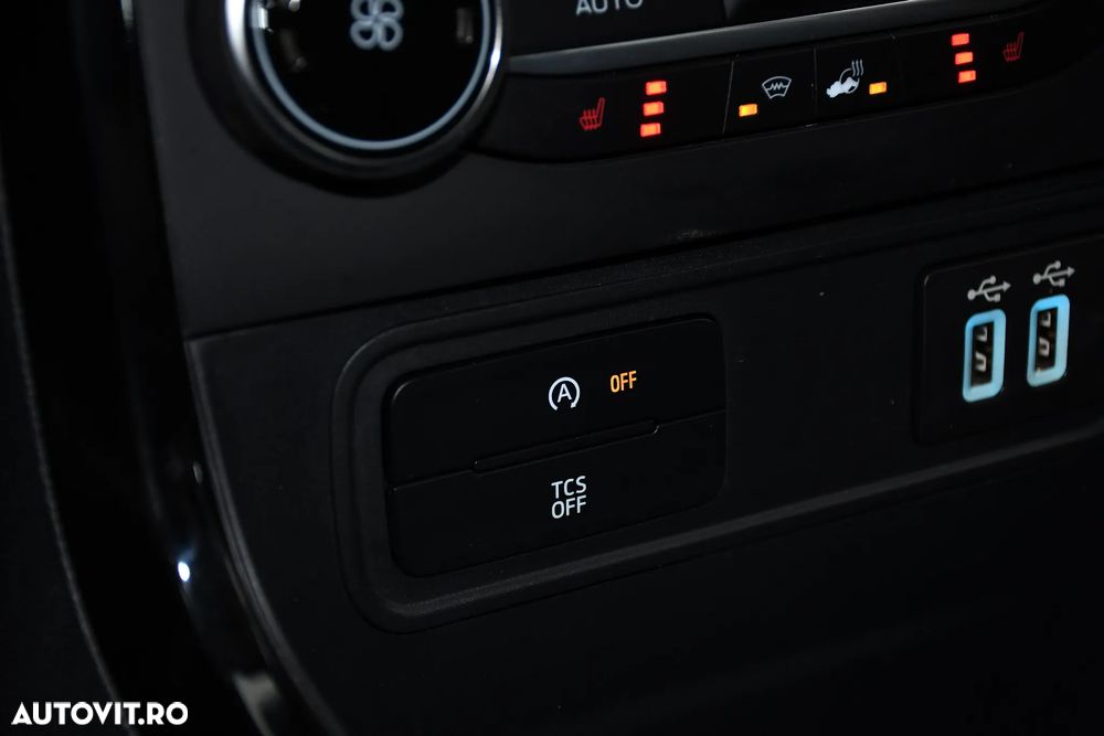 Ford EcoSport 1.0 EcoBoost Titanium - 33