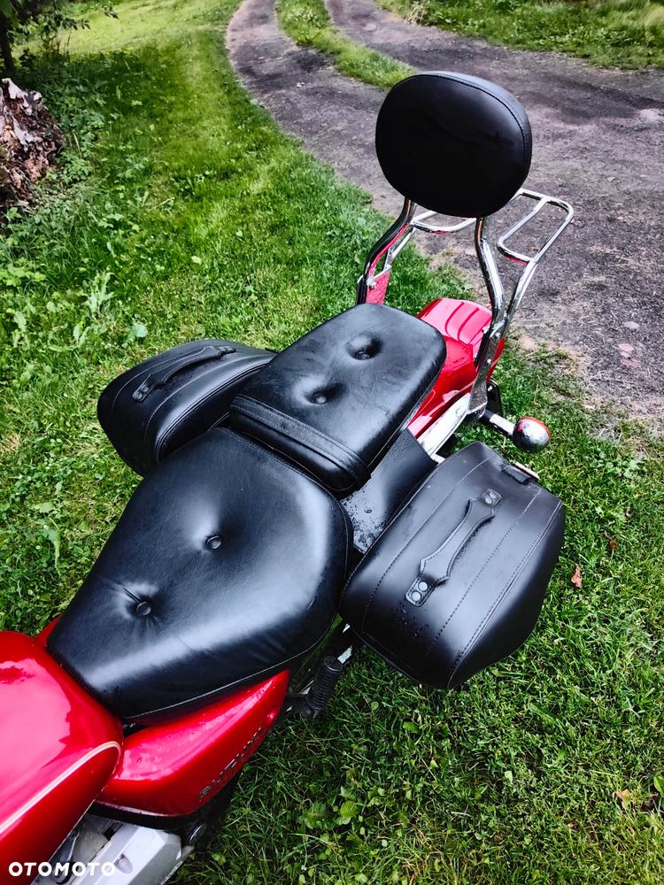 Suzuki Marauder - 14