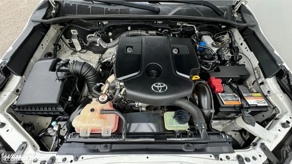 Toyota Hilux 2.4 D-4D 4X4 - 8