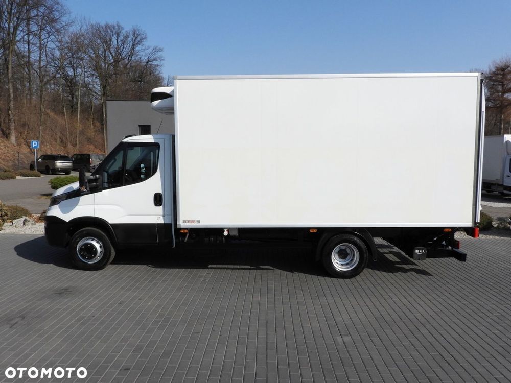 Iveco DAILY CHŁODNIA KONTENER -10*C WINDA 9 PALET ZASILANIE 230V TEMPOMAT PNEUMATYKA AUTOMAT HI-MATIC BLIŹNIACZE KOŁA KLIMATYZACJA  170KM - 9
