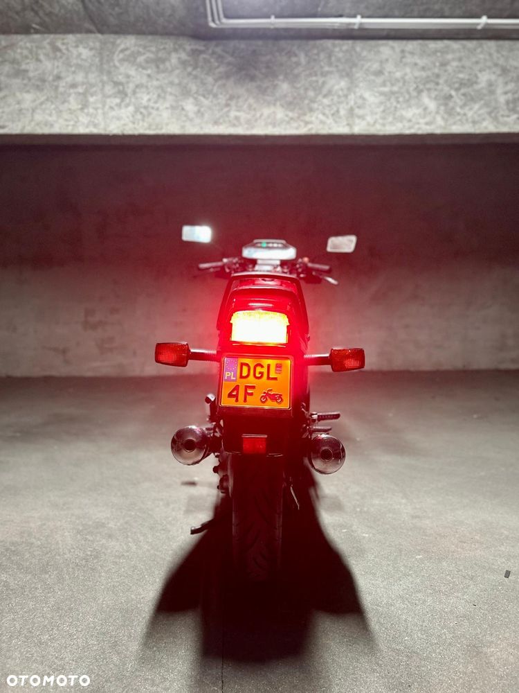 Honda VF - 7