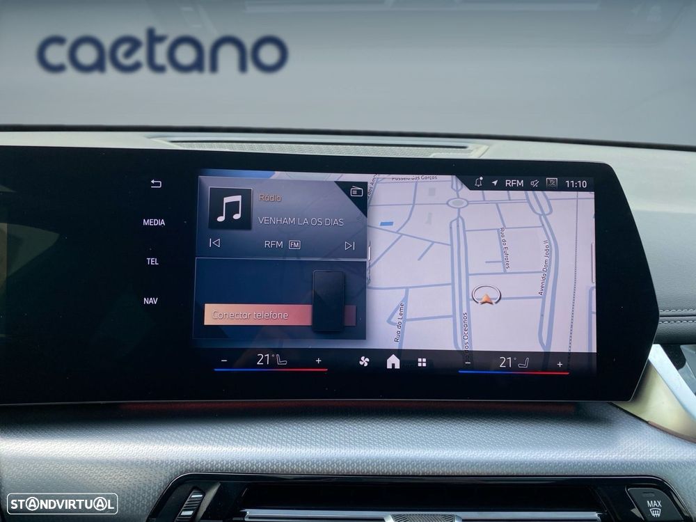 BMW iX1 eDrive20 Pack Desportivo M - 7