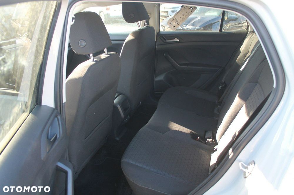 Volkswagen T-Cross - 10