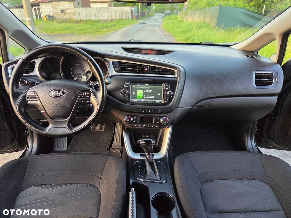 Kia Ceed 1.6 CRDi 136 DCT ISG Spirit - 14