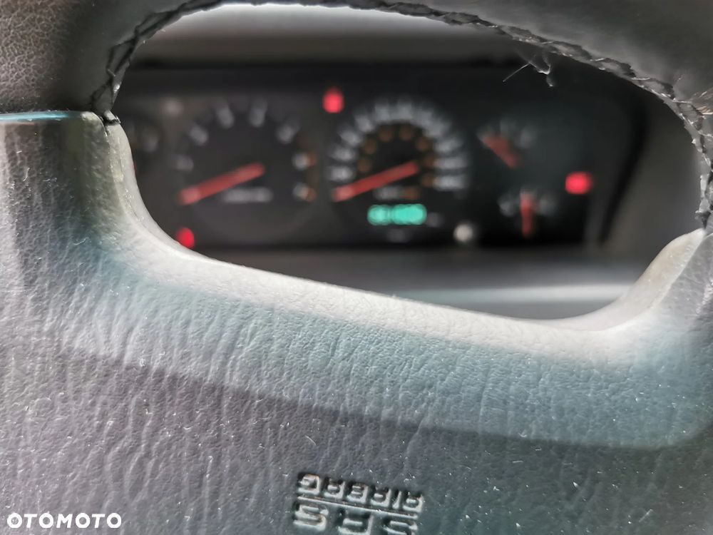 Jeep Grand Cherokee - 12