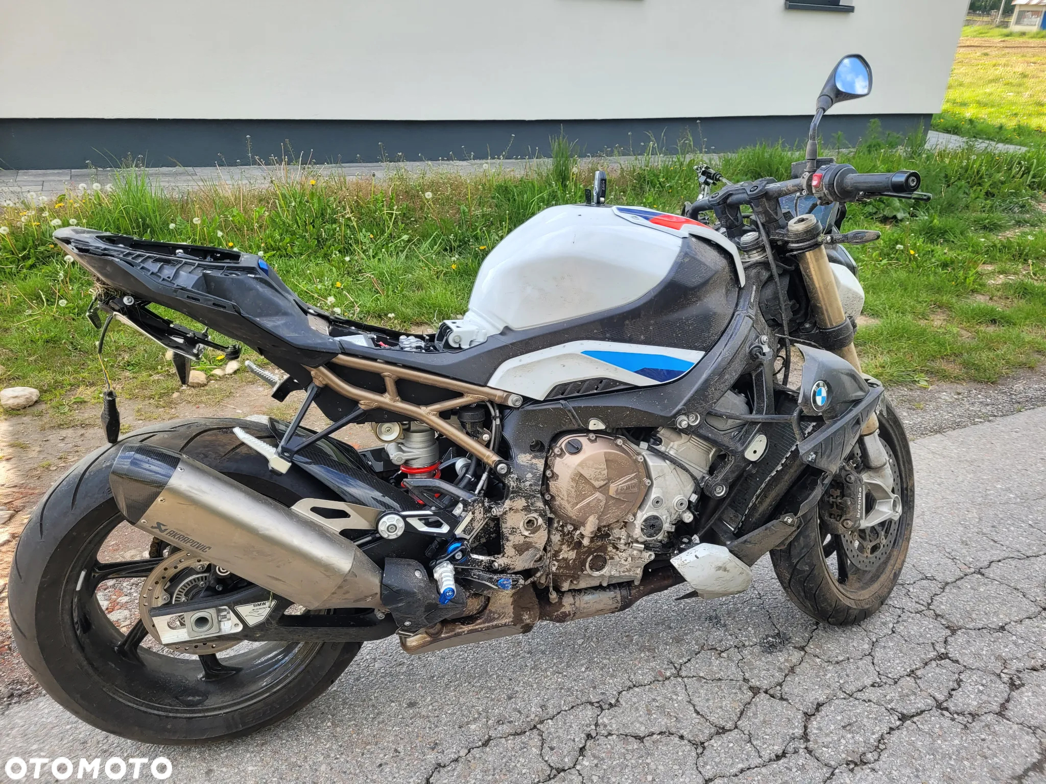BMW S - 11