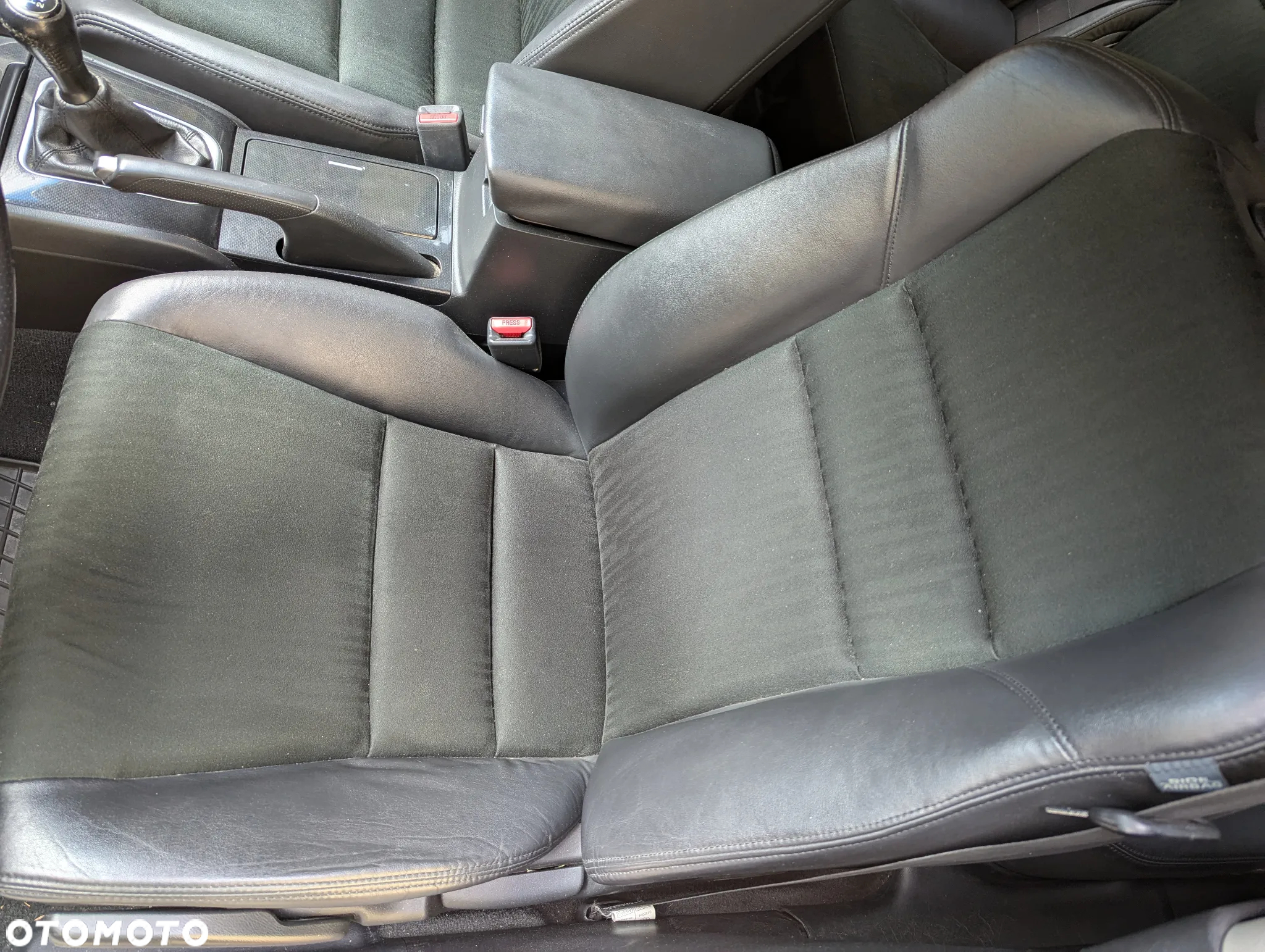 Honda Accord Tourer 2.0 i Sport 30 Jahre Edition - 12