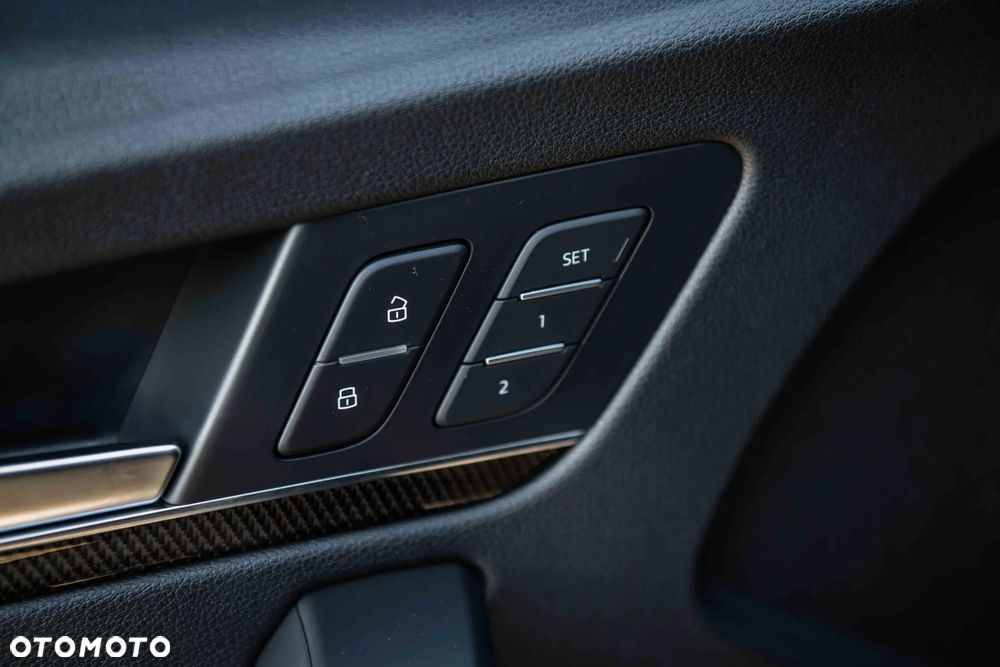 Audi SQ5 - 30