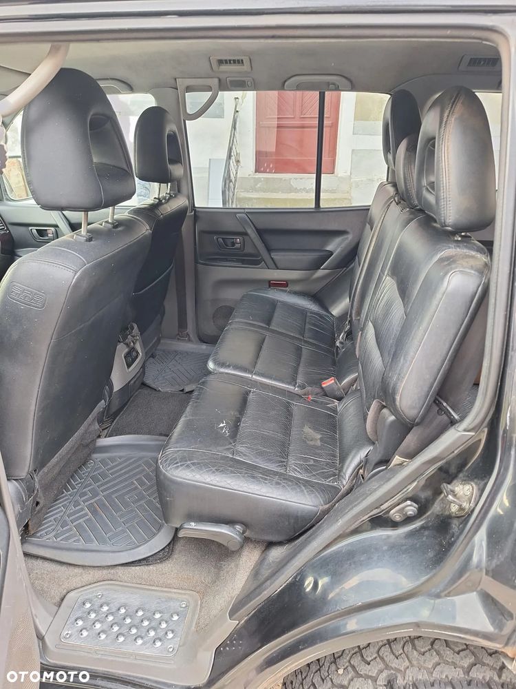 Mitsubishi Pajero 3.2 DID 7os - 10