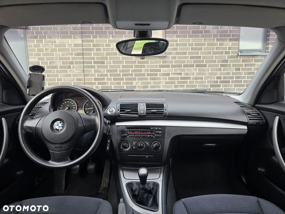 BMW Seria 1 - 26