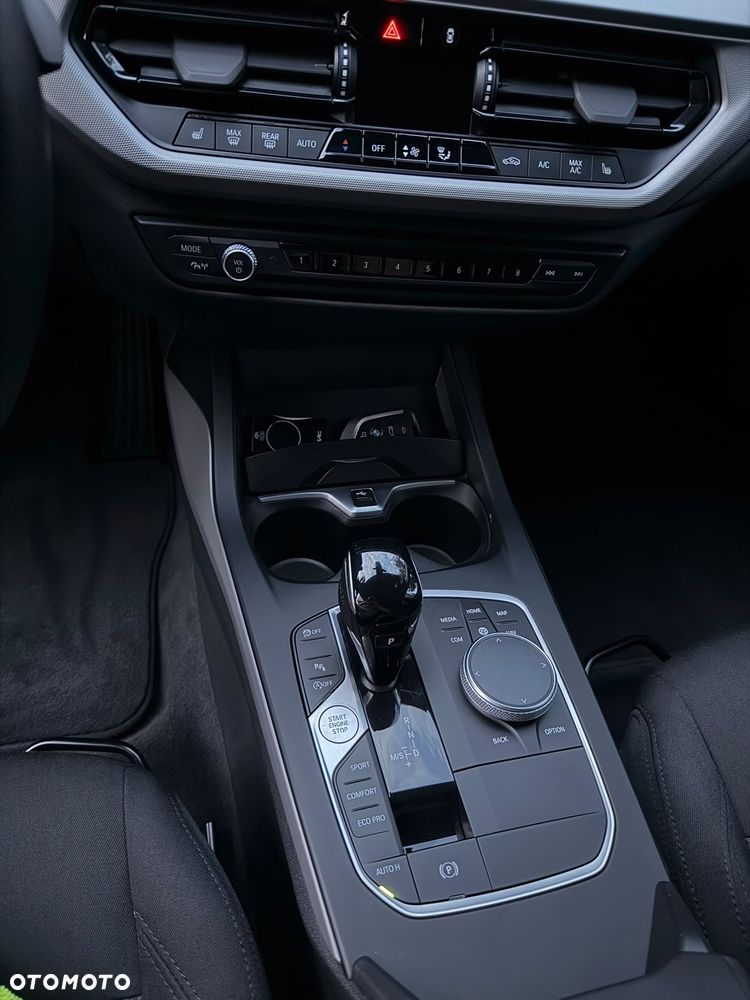 BMW Seria 1 118i Advantage - 30
