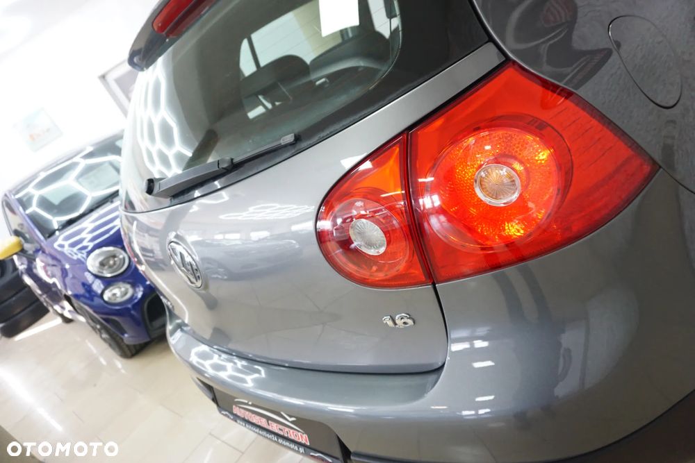 Volkswagen Golf 1.6 Tour - 11