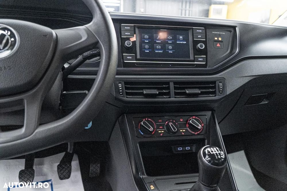 Volkswagen Polo 1.0 Comfortline - 24