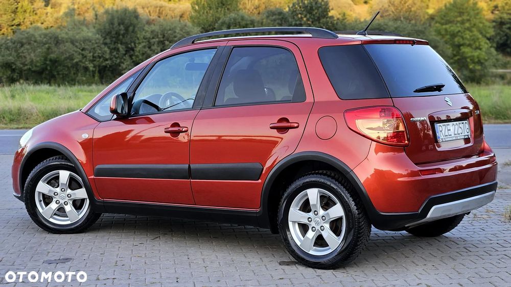 Suzuki SX4 1.6 Premium - 10