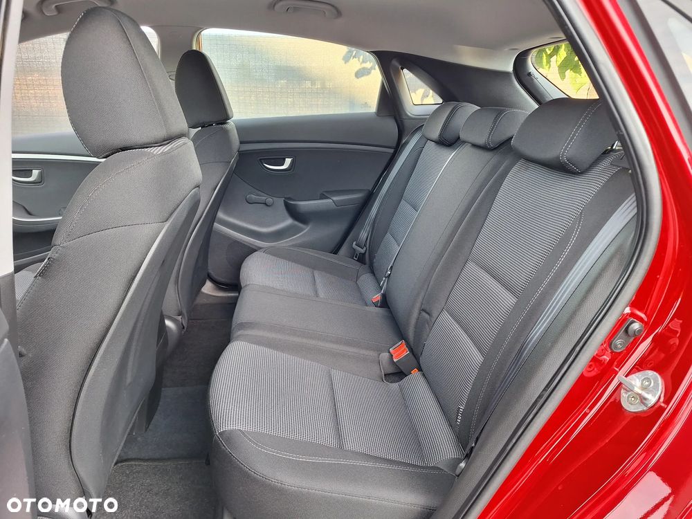 Hyundai i30 1.4 Classic + - 7