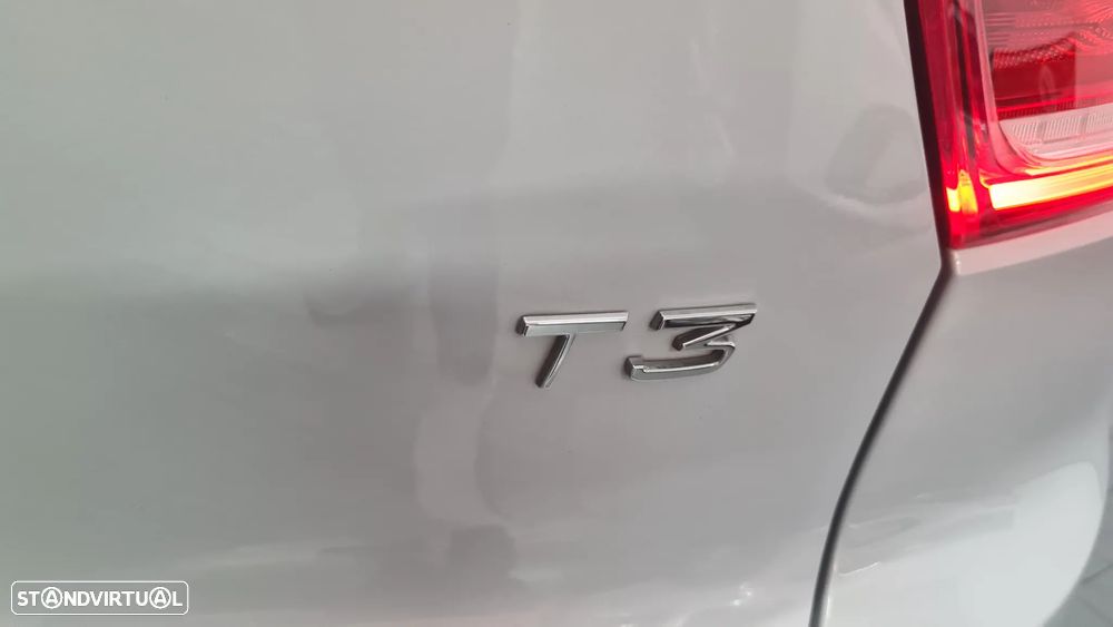 Volvo XC 40 1.5 T3 Momentum Geartronic - 15