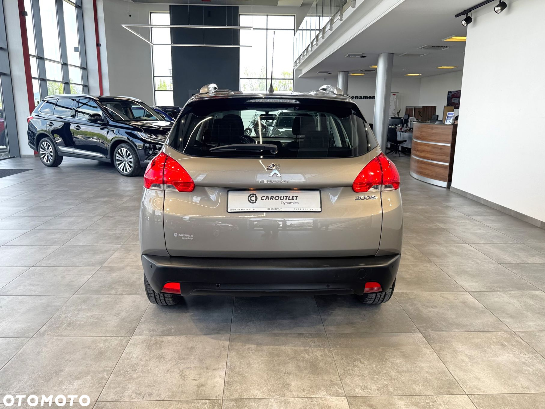 Peugeot 2008 - 8