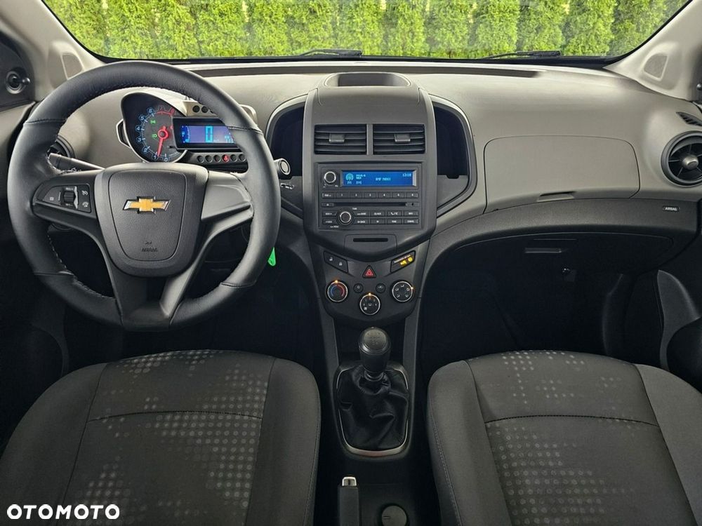 Chevrolet Aveo - 21