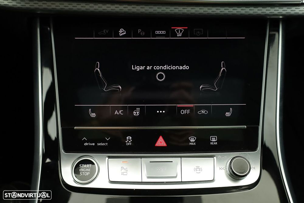 Audi Q8 55 TFSIe quattro Tiptronic - 14