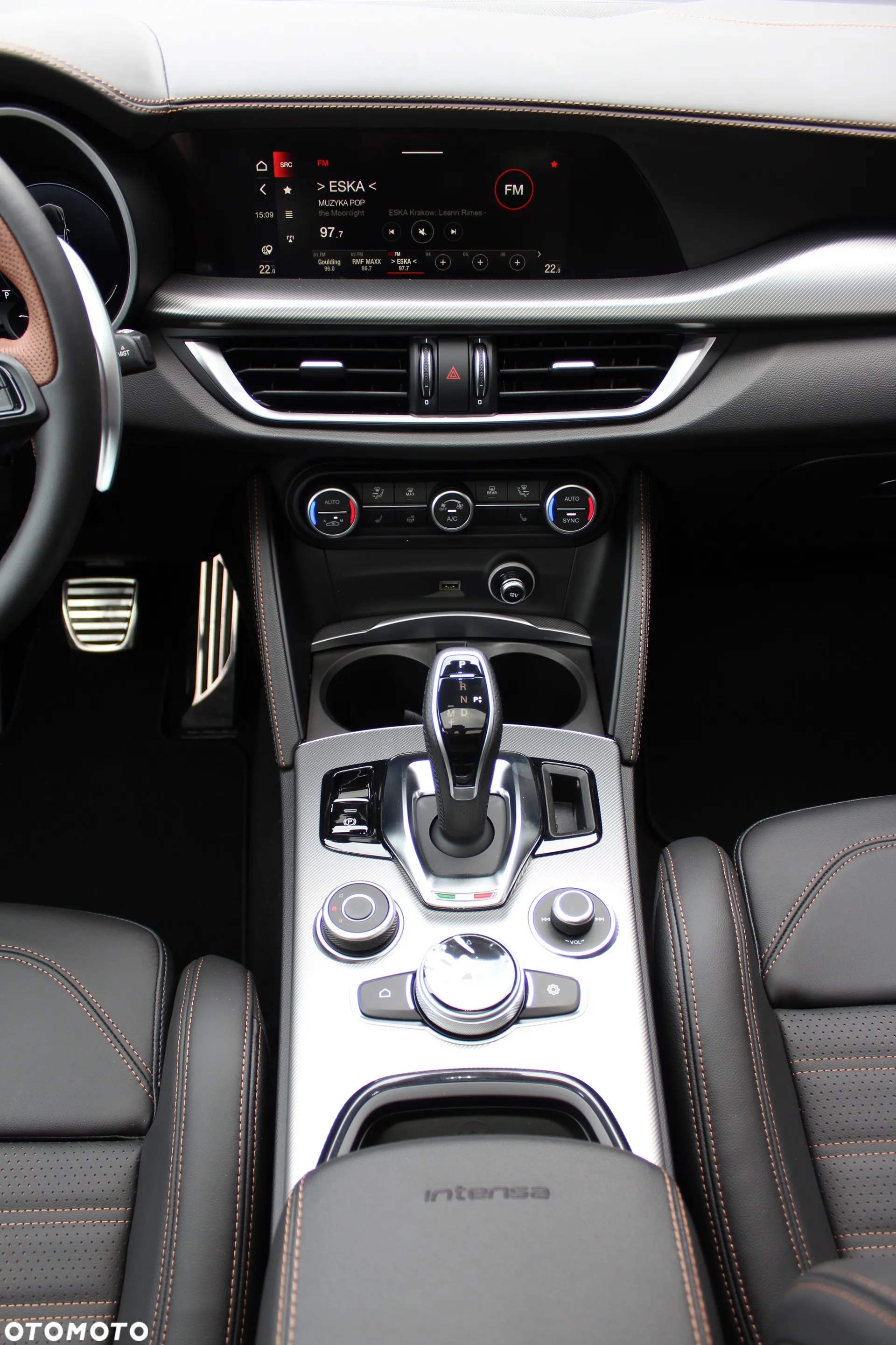 Alfa Romeo Stelvio 2.0 Turbo Intensa Q4 - 13