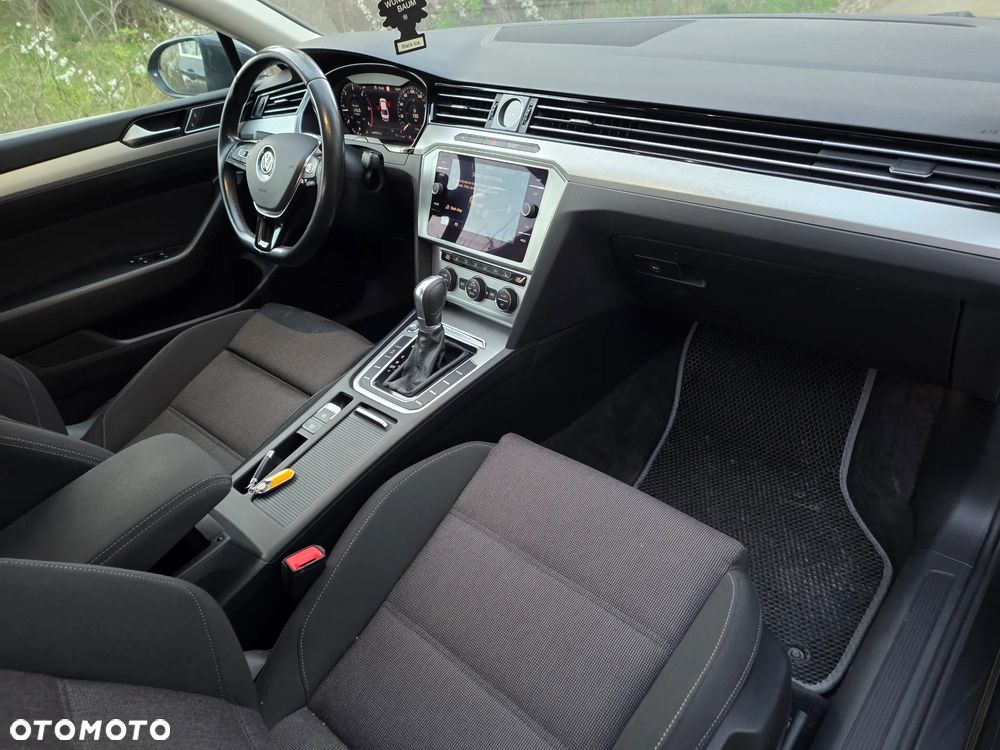 Volkswagen Passat 2.0 TDI BMT Comfortline DSG7 - 24